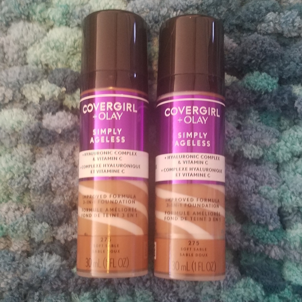 Covergirl and Olay Simply Ageless 3 in 1 Foundation Set of 2 Soft Sable